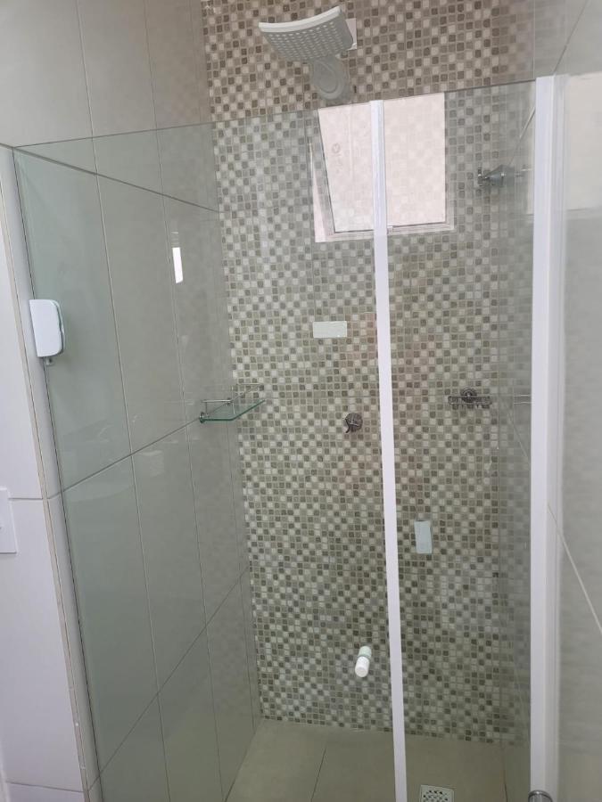 Apartamento Na Praia Do Morro- Guarapari, De Frente, Varanda Ampla, Duas Quadras Da Orla Da Praia Kültér fotó